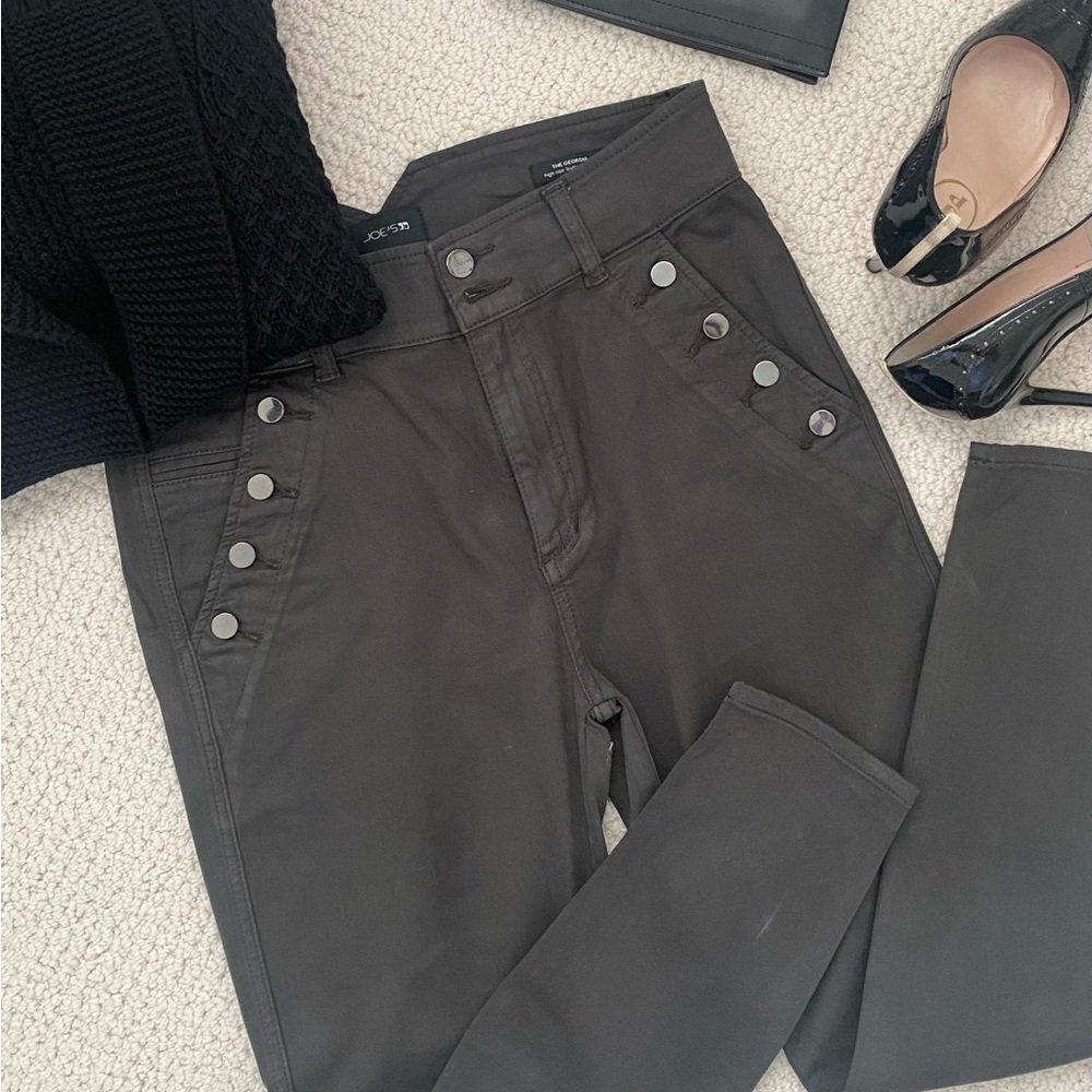 Joes jeans the Georgia skinny grey Pants with Button Details size 29
